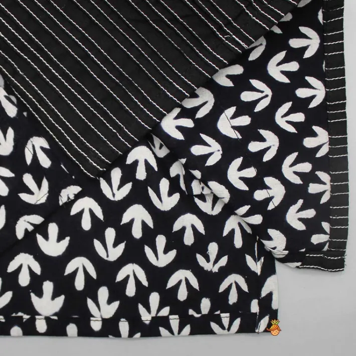 Fashion Black And White Thread Detailed Kurta With Pyjama BOY Twinning Sets | Indian Ethnic Wear