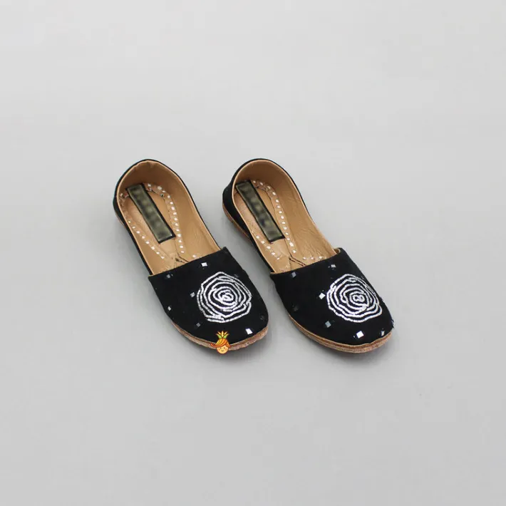 Discount Black Embroidered Jutti BOY Shoes