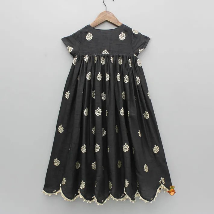 Fashion Black Embroidered Scalloped Hem Kurti Ethnic Wear | Kurtis & Jumpsuits
