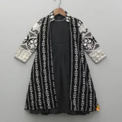 Discount Black Kurti With Embroidered Velvet Jacket Twinning Sets | Ethnic Wear