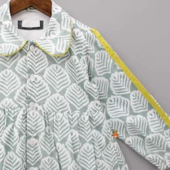 New Front Open Collar Neck Green And White Dress Twinning Sets | Dresses & Sets