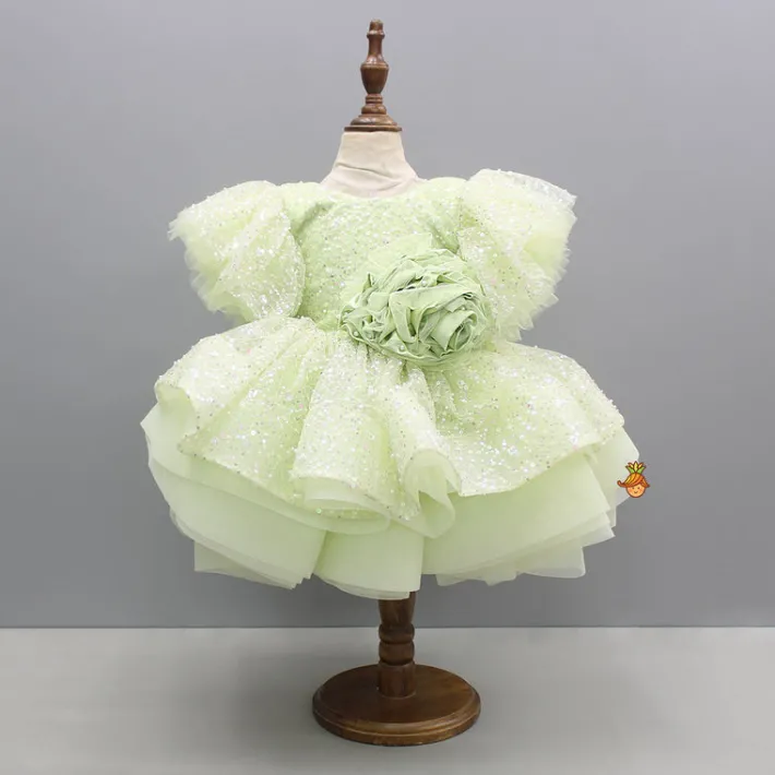Hot Green Sequin Embellished Dress Featuring Detachable Trail And Bow Paired With Swirled Bow Hairclip Dresses & Sets | Dresses