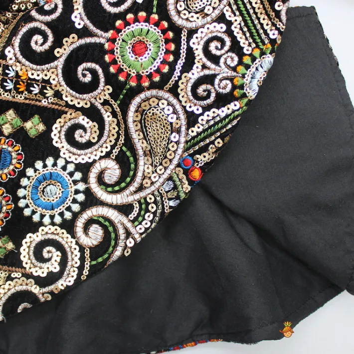 Outlet Heavy Embroidered Black Velvet Top And Gota Lace Work Flared Lehenga Ethnic Wear | Lehengas & Ghagras