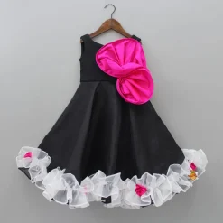 Clearance Party Wear Swirly Black Flared Gown Dresses & Sets | Gowns