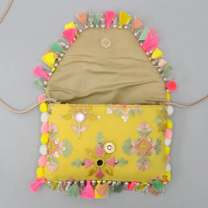 Discount Thread Embroidered Yellow Rope Sling Bag Bags