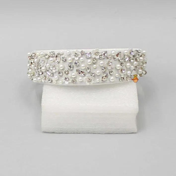 Best White Flowers And Pearls Embellished Fancy Hair Band Hair Accessories | Hair Bands