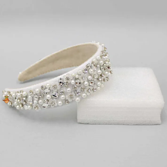 Best White Flowers And Pearls Embellished Fancy Hair Band Hair Accessories | Hair Bands